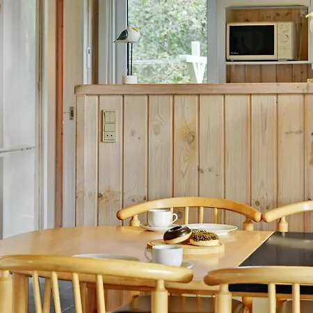 Nanne - 1km From The Sea By Interhome Nyaraló *