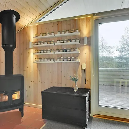 Nanne - 1km From The Sea By Interhome Nyaraló